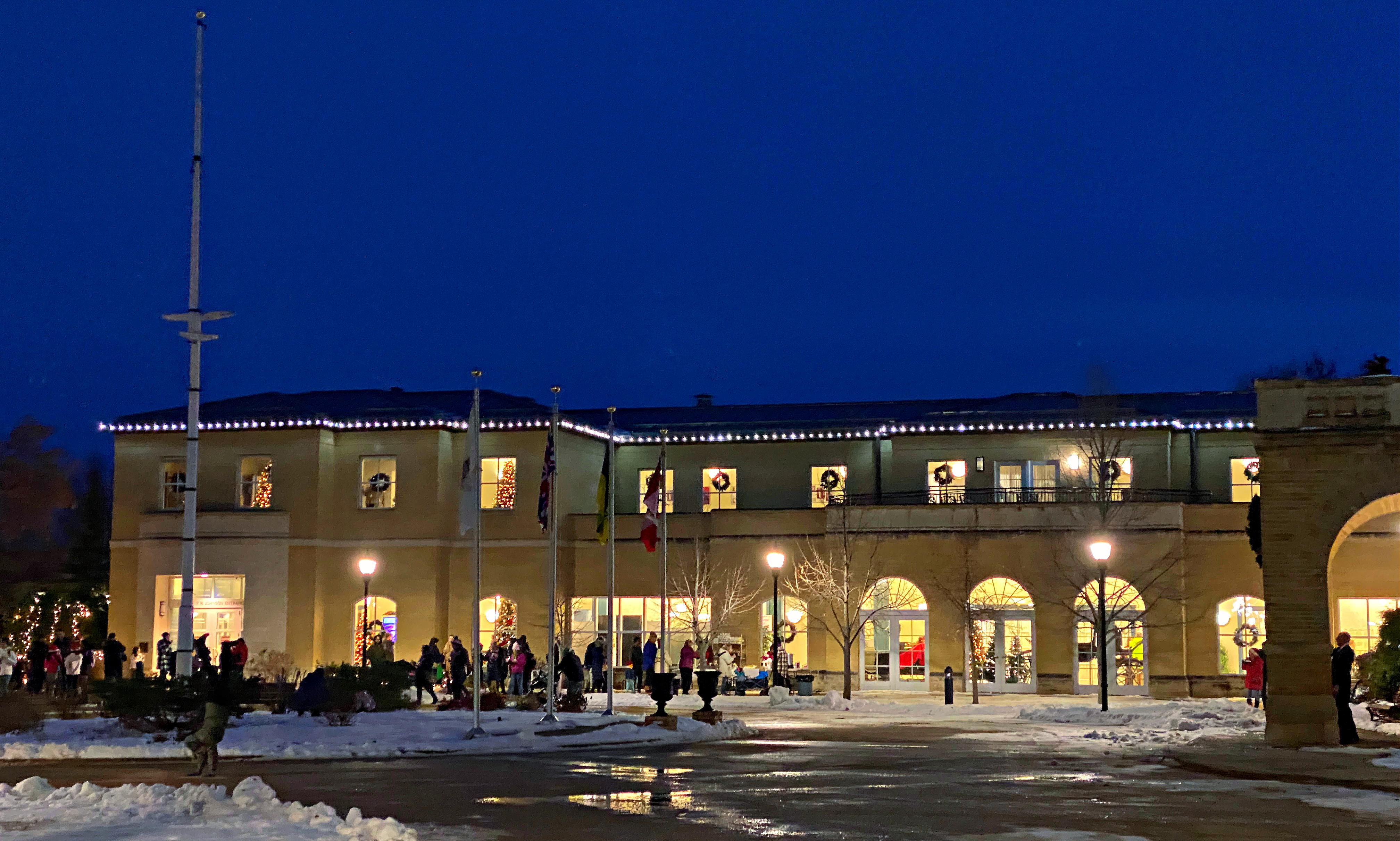 Outside Government House Saskatchewan decorated for Christmas 