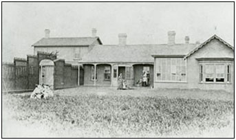 Old Government House circa 1887 (Photo credit: SAB R-B4620)